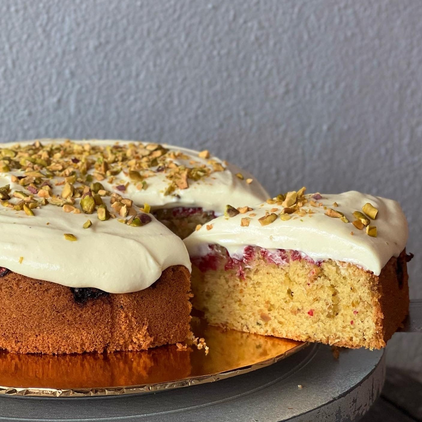 Pistachio Raspberry Cake