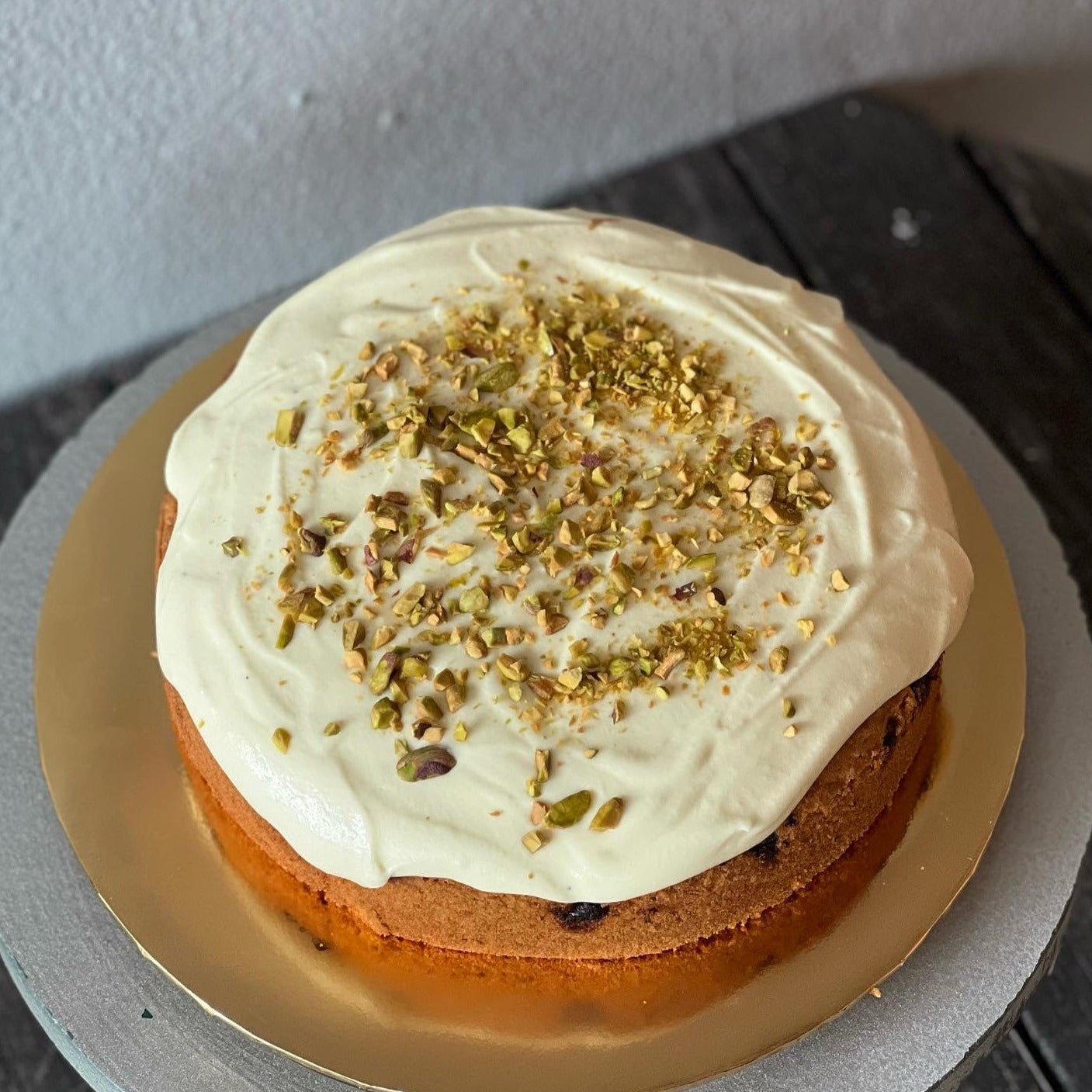 Pistachio Raspberry Cake
